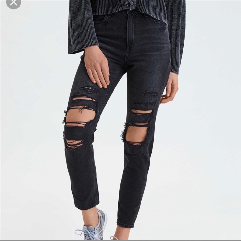 American Eagle distressed mom jeans black